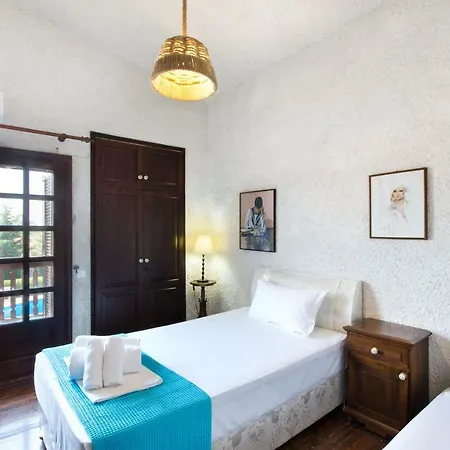 Marianna Villa *