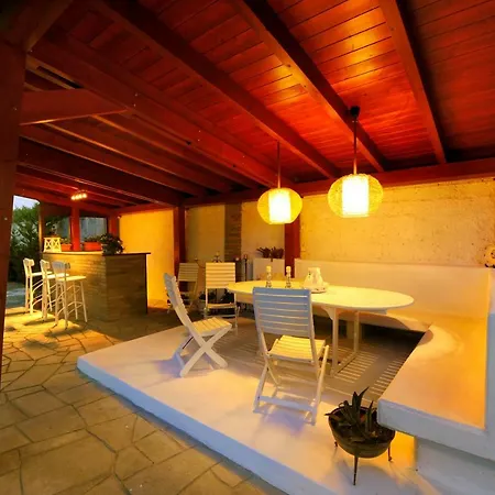 Marianna Villa *
